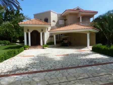 metro-golf-and-country-club-rental-villa-5-br-ourtside-front-view